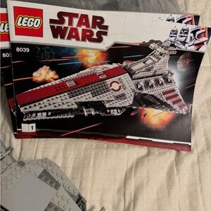 LEGO Star Wars Venator-Class Republic Attack Cruiser - Red and Gray